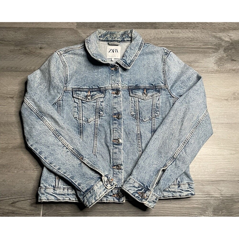 ZARA Women’s Light Wash Denim Trucker Jacket Jean Coat Size L
